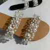 Hausschuhe Sommer Frauen Perle Intarsien Transparente Obere Slipper Damen Flache Schuhe Open-toe Strand Weichen sohlen Süße Casual plus Größe