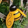 Flores decorativas 4pcs Metal Bumble Bee Wall Decor 3D Iron Art Sculpture Decorações penduradas para casa ao ar livre