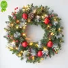 Nuovo 30 cm Led Ghirlanda di Natale Pigna artificiale Bacca rossa Ghirlanda Ornamenti appesi Porta d'ingresso Decorazioni murali Albero di Natale Corona