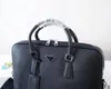 23ss Luxury Designer portföljer Herr crossbody väska Stor kapacitet Messenger Bags laptop Svart Modehandväska utomhus 39cm
