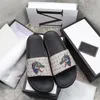 Nieuwste mannen vrouwen mode slippers luxe slides zomer platte slipper trendy lederen rubberen sandaal heren strand glijbaan Eur 35-48