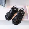 Sandals Boys 'Echte Leather School Sandals 2023 Zomer kinderen zachte zool non-slip baotou sandalen casual strandschoenen 4-15 jaar oud AA230518