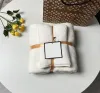 Conjunto de toalhas de banho de rosto simples 2 peças conjuntos de moda designer de coral toalhas de veludo unissex absorvente homens femininos lavar panos de toalha