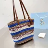 Ontwerper Schouder emmer Raffia mand Straw anagram Tas mens tote handtas Fold Shopper tas luxe zomer geweven reizen Cross body toilettas duffle clutch Strandtassen