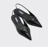 Kadınlar Düz Topuk Sandal Sling Geri Siyah Deri Ayakkabı Fırçalı Balerin Daireleri Pointe Toe Lüks Tasarımcı Lady Serin Ayakkabılar