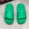 Sandali Slippe firmati Spiaggia Pantofole estive da donna per uomo Slide Piattaforma piatta Sandali da donna Sandali da bagno Scarpe da casa Infradito Pantofola causale a righe con scatola