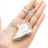 Mini Sneakers Keychain Gift Box 3D -schoenmodel Zakken Ruggezakken Decoratieve ornamenten Auto -deur Key Chain Surprise Cadeau voor vriend G220421