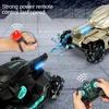 Electric RC CAR 24G 대형 4WD 탱크 RC 물 폭탄 사격 경쟁력있는 장난감 전기 제스처 드리프트 스턴트 오프로드 키즈 선물 230518