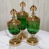 Bouteilles de stockage Vert Verre Bocal À Bonbons Exquis Creux Bijoux Bougie Vase En Métal Dessus De Table Bouteille À Pieds Hauts Décoration De La Maison