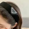 Designer de luxo Bandas de cabeceira de cabeceira para mulheres de feminina elástica Elastic Head Sports Band da cabeça embrulhou acessórios de cabelo 2 cor