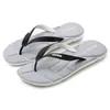 Flops de verano ligeros Men zapatillas de playa Chanclas de Hombre Playa Slipper Flip Flop Indoor Infradito Uomo Japonki