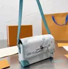 Borsa a tracolla con catena di design Borsa a tracolla con patta con fibbia hardware argento Borse a tracolla firmate Colori di giunzione in vera pelle Borsa da donna con motivo stampato