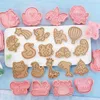 Bakformar 8 pcsset cookie cutters plast 3d söt tecknad pressbar kex mög stamp kök kök bakverk 230518