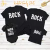 Family Outfits Fun Rock N Roll Family T-shirt Cotton Mom Pappa och jag skjorta Natural Rock Baby Bodysuit Family Utseende Father Children's Clothing G220519