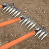 Leveranser andra trädgårdsmaterial Hoe Weeding Rake Farm Tool Weeding and Turning the Ground Loose Soil Artefact Nail Rake Tool Artifact Harrow