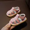 Sandalen Baby Girls Boys Summer Sandals Infant Anti-Colision Peuter schoenen Soft Bottom echte leer kinderen Kinderen Beach Sandals AA230518