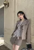 Sukienki robocze Koreański wełniany płaszcz damski bawełniany kurtka zagęszcza się retro półprzewodnikowa ruffowa moda moda moda trzyczęściowy zestaw