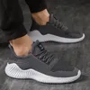 Chaussures habillées Chaussures Hommes Haute Qualité Baskets Homme Respirant Blanc Mode Gym Casual Lumière Marche Plus La Taille Chaussures Zapatillas Hombre 230519