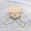 CC 가방 여성 크로스 바디 미니 디자이너 어깨 가방 심장 모양 디자이너 패션 하트 모양 가방 가죽 핸드