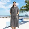 Serviette de bain Serviette Poncho Surf Robe de bain à manches courtes avec capuche en microfibre à séchage rapide pour hommes et femmes 230519