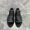 2023top nueva marca Diseñador de moda Plataforma hombres Zapatos casuales de cuero con cordones zapatillas de deporte dama Flat Running Trainers Letters gym sneaker