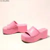 Slippare Liyke Summer Pink Wedge Slippers Women Platform Sandaler Mysig läder Peep Toe Slip på höga klackar Casual Beach Slide Shoes Female J230519