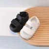 Sandalen PU Lederen mode Sandalen voor kinderen Zachtzolen Anti-slippery Boys Girls Travel Beach Shoes Casual Infant Baby Peuter schoenen AA230518