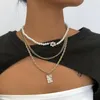 Kedjor lalynnly elegant simulering pärla liten tusensköna blommhänge halsband för kvinnor geometri dropphalsband smycken grossist n9390