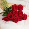 Decoração de decoração interna Rosas de seda vermelha rosas artificiais Flores falsas brancas para casa do dia dos namorados Decoração de casamento LT455