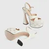 2023 printemps été nouvelles sandales pour femmes luxe semelle épaisse sandales à talons hauts par des designers européens et américains Western Banquet Party chaussures pour femmes