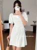 YuooMuoo Limited Grandes Ventes Femmes Robe De Mode D'été Y2K Blanc Noir Gothique Bandage Mini Manches Bouffantes Coréen Partie Robe 230519