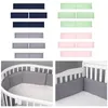 Muebles de dormitorio de cuna infantil 4pcs / set barrera anticolisión cuadrada multicolor popular algodón suave simplicidad conveniente bebé dormir anti caída cuna ba28 C23