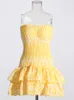 Podstawowe sukienki swobodne TwotWinstyle wycięte warstwowy rąbek seksowna sukienka dla kobiet bez ramiączek bez ramion mini -kobiecy odzież 230518