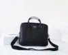 23ss Luxury Designer portföljer Herr crossbody väska Stor kapacitet Messenger Bags laptop Svart Modehandväska utomhus 39cm