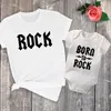 Family Outfits Fun Rock N Roll Family T-shirt Cotton Mom Pappa och jag skjorta Natural Rock Baby Bodysuit Family Utseende Father Children's Clothing G220519