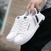 Scarpe per abiti bianchi piatti vulcanizzati Lace-up Sneaker confortevole per maschi maschile maschile per adulti di alta qualità uomini zapatillas 4fc4