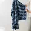 Bath Towel Retro Fish Scale Pattern Cotton Towel Soft Friendly-skin Face Towel Super Absorbent Bath Towels Household Travel Beach Towels 230519