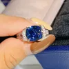 Wedding Rings van hoge kwaliteit gepersonaliseerde prachtige Sapphire Square Diamond Ring for Women Fashion Jewelry LR051