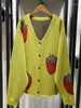 Kvinnors stickor Kvinnor Strawberry Contrast Jacquard Knit Cardigan 2023 Lady V-Neck Single-Breasted Wool Blend Tröja Outwear Coat Top