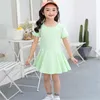 Sukienki dla dziewczyn lato dla dziewcząt ubrania dla dzieci bawełniany kolor solidny dość elegancki sukienka 230505 230519