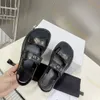 Modeontwerper sandalen leo slippers internet beroemdheid burst vaste kleur stiksel kleur vrije tijd verdikt buiten slijtage stappen op kak gevoel slipper