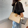 Bolsos de noche de diseñador de lujo, bolsos de cuero Pu para mujer, bolso de hombro con cadena con asa, bandolera cruzada de tamaño mediano de Color sólido