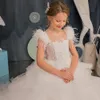 Jolie plume volant robe de bal de balle fleuris fille robes perle la première robe de communion tire tulle baptême d'enfant porter 415