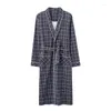 Men's Sleepwear Sprin Autumn Plaid Batrobe Men Sleep Top Kimono Robes For Male Full Pure Cotton Lon Bat Robe Bride Dressin Own M-4XL