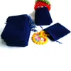 Kutular 50pcs/lot 7x9/10x12cm Siyah Mavi Kırmızı Velvet Drawstring Bag Mücevher Paketleme Torbaları Hediye Torbaları Düğün Partisi Dekorasyonu