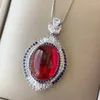 Collana Orecchini Set Vintage Dan a forma di piccione Sangue rosso Tesoro Faccia normale Pieno diamante Intarsio Pietra principale 15 20 10 12