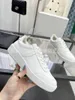 2023 Tasarımcı Sıradan Ayakkabı Markası Yüksek kaliteli retro kadın deri dantel moda sporları küçük beyaz ayakkabılar boyut 35-41