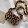 Bolsas de noite bolsa de pelúcia feminina full soft fals leopard estampar zebra padronizar mulher saco coreano senhoras festas casuais ombro animal ombro