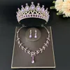 Uppsättningar 1 Set Brud Smycken Set Wedding Tiaras Neckalce örhängen för kvinnor Inlagda diamantkronor Lyxiga öronkrokar Noiva hängsmycken