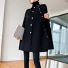 Kvinnors ullblandningar 2023 Autumn Winter Women Elegant Black Cape Warm Woolen Coat Mid-Längd sjal Vintage Löst kappa julkvinna